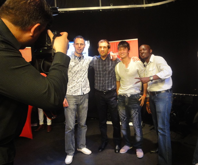 Winners of the 3-in-1 Perfect Mix pose for the press at the campaign finale