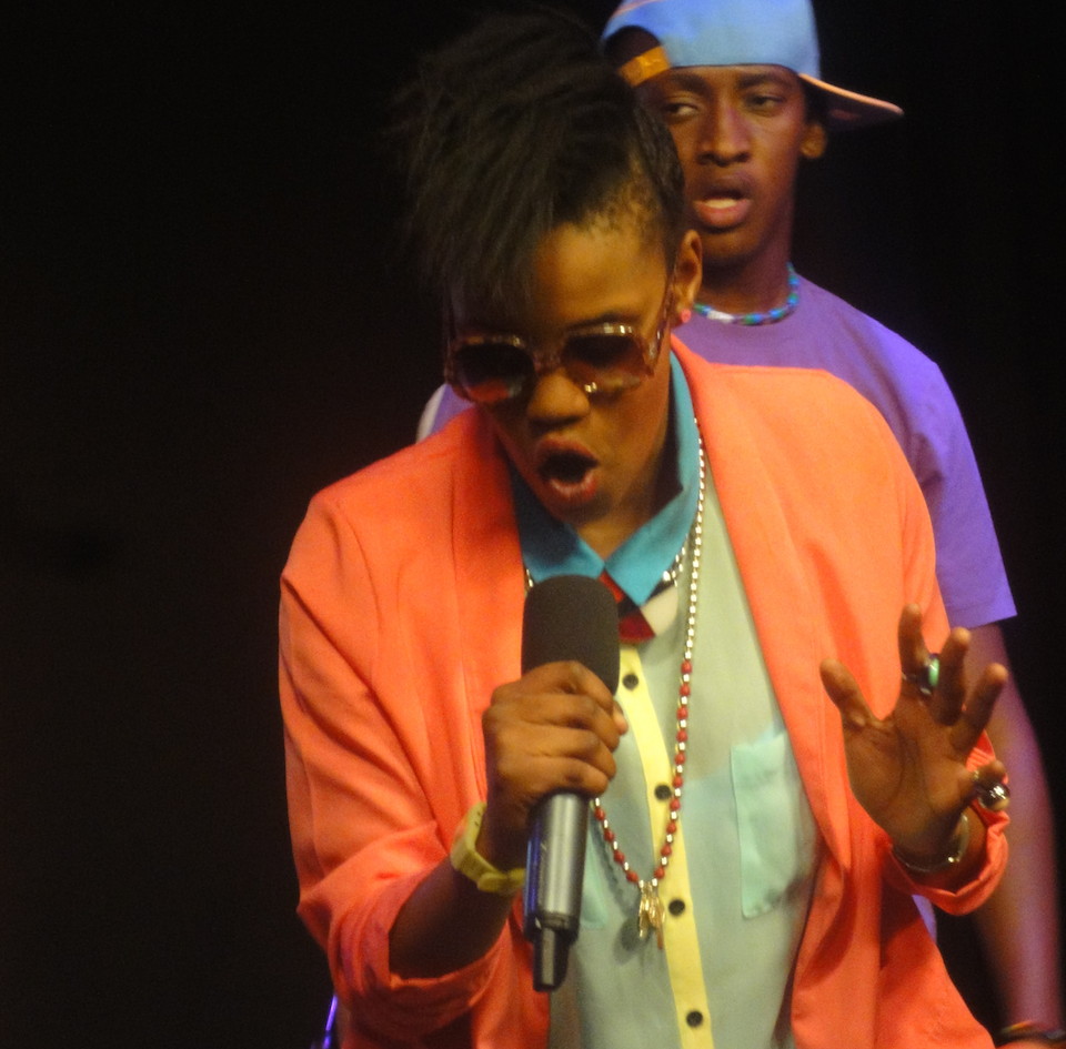 Toya Delazy at the 3-in-1 Perfect Mix finale, performing the campaign song, 'Love is in the Air'